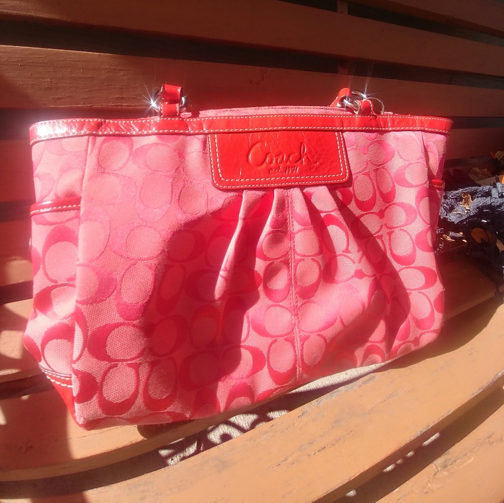 Red Coach #14281